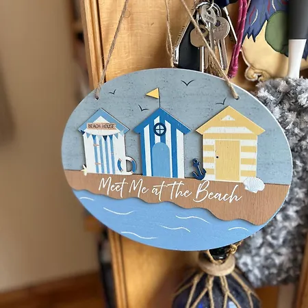 The Burds Nest, Hookless Village, Wexford * Harrylock
